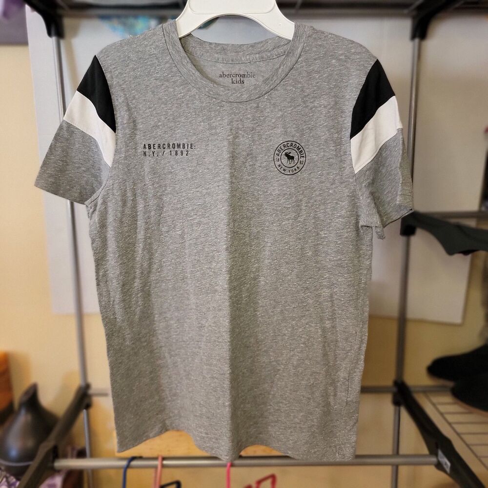 Grey Abercrombie Kids TShirt 13/14
